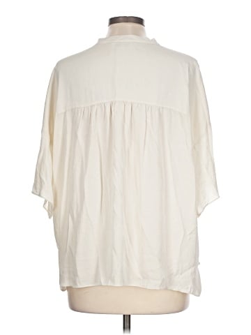 Vince. Short Sleeve Blouse (view 2)