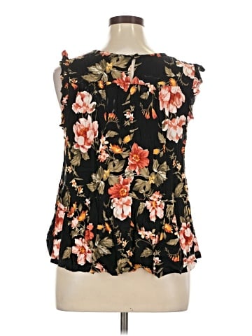 American Eagle Outfitters Sleeveless Blouse (view 2)
