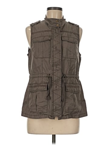 Maurices Sleeveless Button-Down Shirt (view 1)