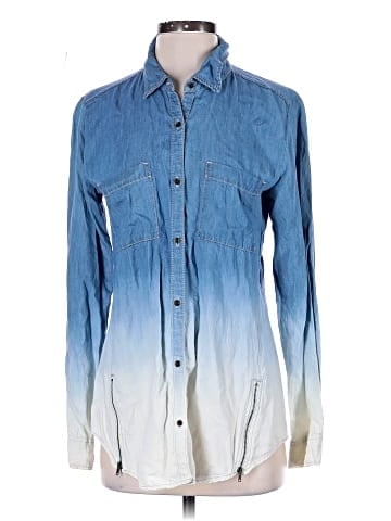Maurices Long Sleeve Button-Down Shirt (view 1)