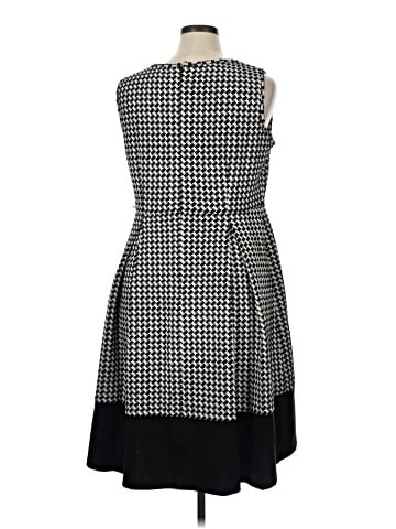 Calvin Klein Casual Dress (view 2)
