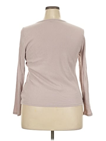 Old Navy 3/4 Sleeve T-Shirt (view 2)