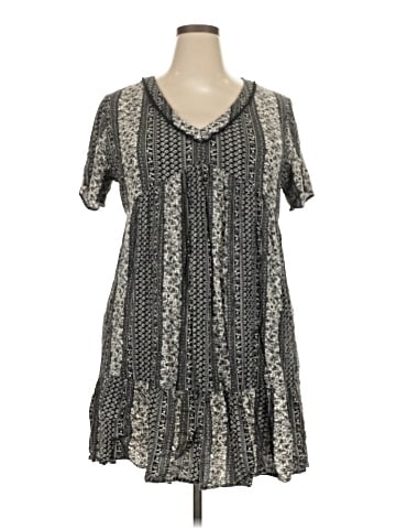 Knox Rose Casual Dress (view 1)