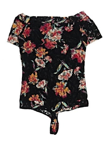 Eva Mendes by New York & Company Short Sleeve Blouse (view 2)