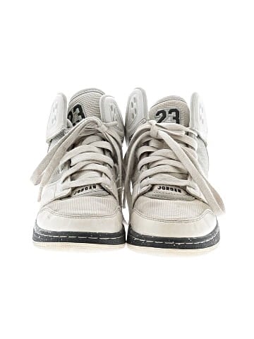 Air Jordan Sneakers (view 2)