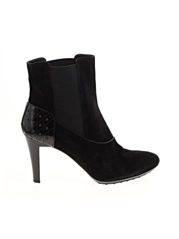 Tod's Ankle Boots (view 1)