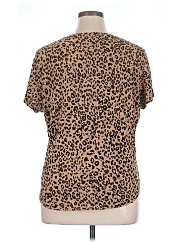 Old Navy Short Sleeve T-Shirt (view 2)