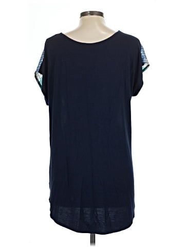Cha Cha Vente Short Sleeve Top (view 2)