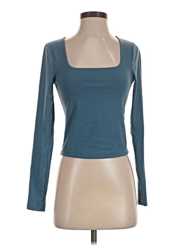 Abercrombie & Fitch Long Sleeve T-Shirt (view 1)