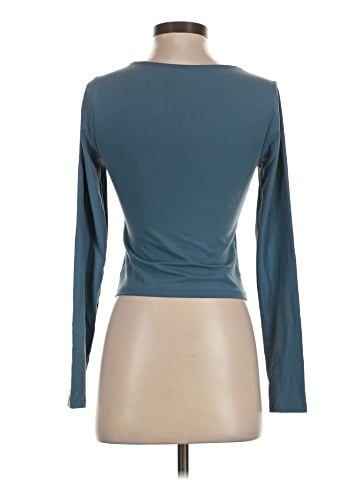 Abercrombie & Fitch Long Sleeve T-Shirt (view 2)