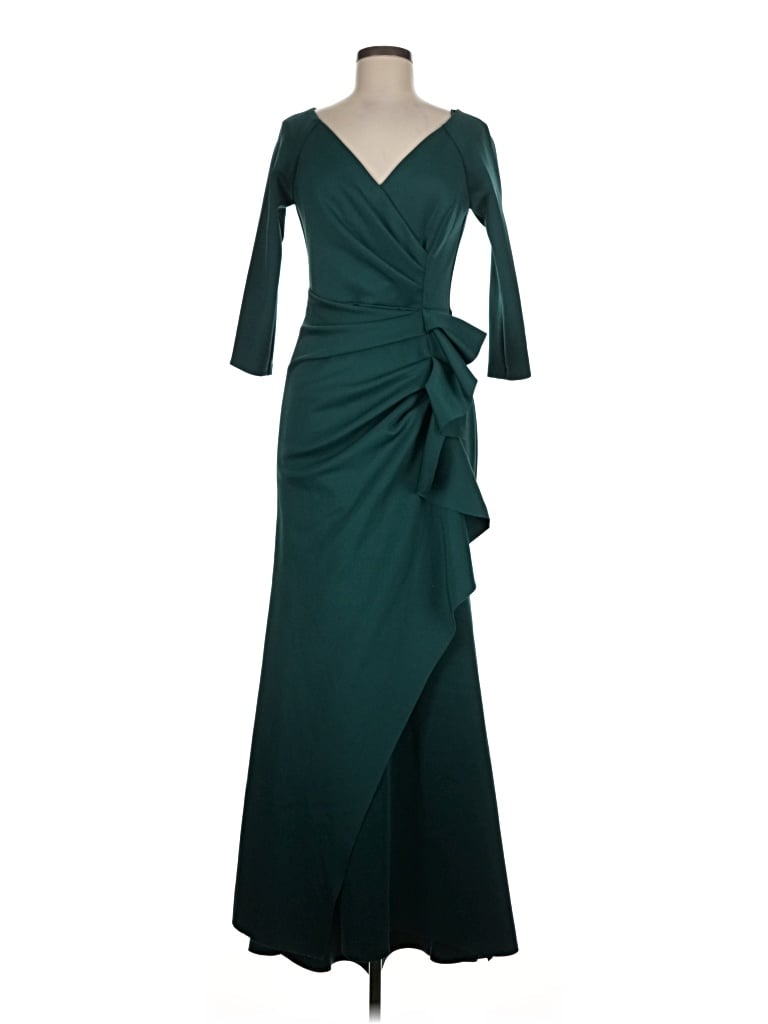 Pre-owned Xscape Cocktail Dress In Green