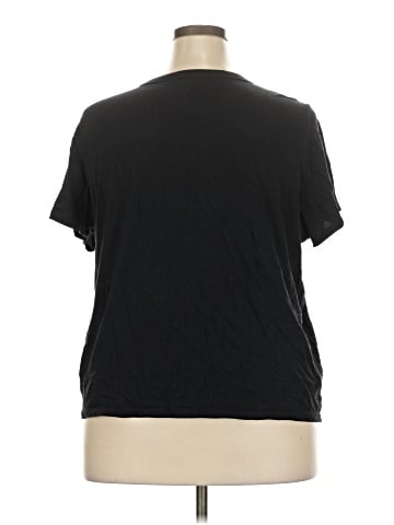 Old Navy Short Sleeve T-Shirt (view 2)