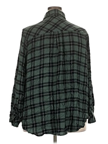 Market and Spruce Long Sleeve Button-Down Shirt (view 2)
