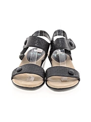Yuu Wedges (view 2)