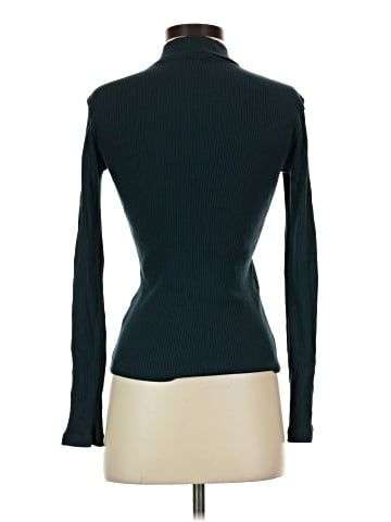 Uniqlo Long Sleeve Turtleneck (view 2)