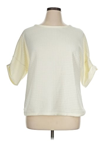 Max Studio 3/4 Sleeve T-Shirt (view 1)