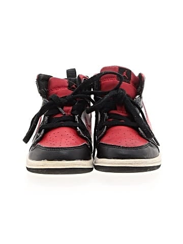 Air Jordan Sneakers (view 2)