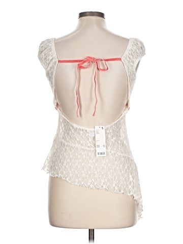 Kimchi Blue Sleeveless Top (view 2)