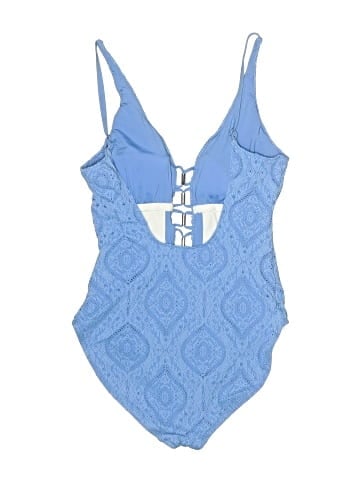 La Blanca One Piece Swimsuit (view 2)