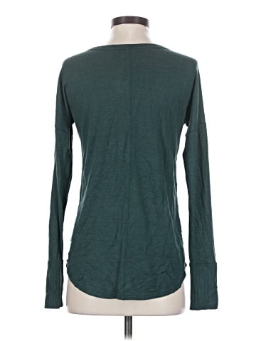 Abercrombie & Fitch Pullover Sweater (view 2)