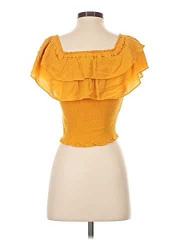 BB Dakota by Steve Madden Short Sleeve Top (view 2)