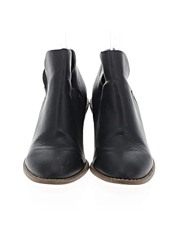 Universal Thread Ankle Boots (view 2)