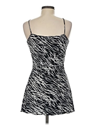 Studio Y Tank Top (view 2)