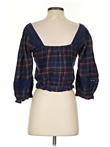 American Eagle Outfitters 3/4 Sleeve Blouse (view 2)