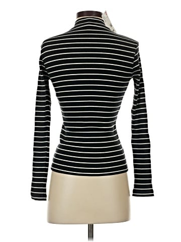 Uniqlo Long Sleeve Turtleneck (view 2)