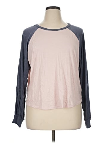 Treasure & Bond Long Sleeve T-Shirt (view 1)
