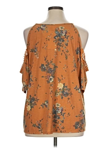 Eyeshadow Sleeveless Blouse (view 2)