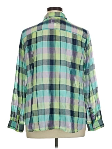 Old Navy Long Sleeve Button-Down Shirt (view 2)