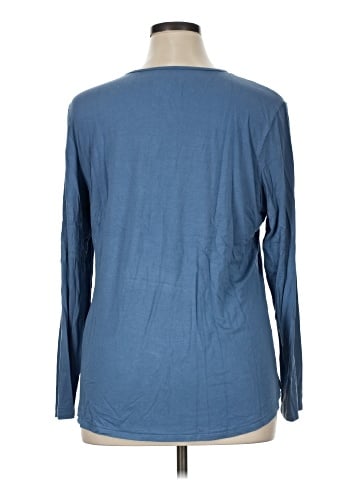 Chico's Long Sleeve T-Shirt (view 2)