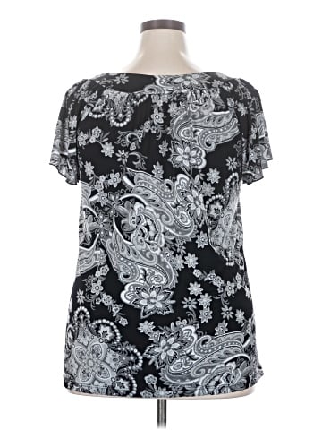 Maurices Short Sleeve T-Shirt (view 2)