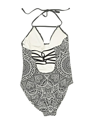 La Blanca One Piece Swimsuit (view 2)