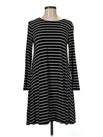 Old Navy Casual Dress (view 1)