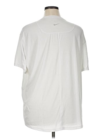 Nike Short Sleeve T-Shirt (view 2)