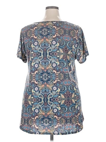 Lularoe Short Sleeve Blouse (view 2)