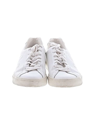 VEJA Sneakers (view 2)