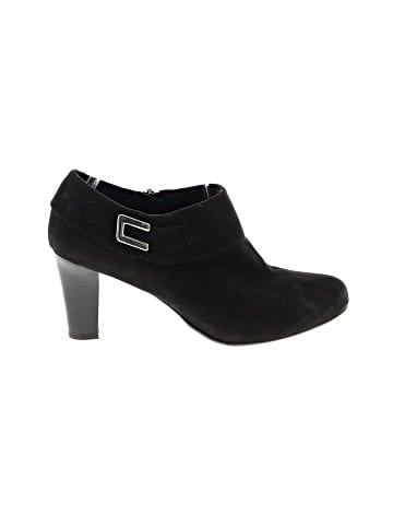 AUBREY LYNN Ankle Boots (view 1)