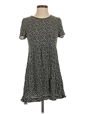 Forever 21 Casual Dress (view 1)