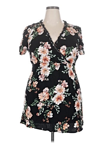 Xhilaration Casual Dress (view 1)