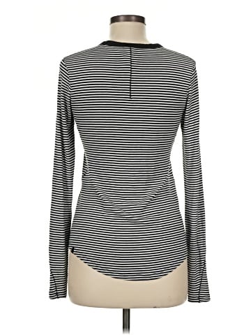 Lululemon Athletica Long Sleeve Turtleneck (view 2)