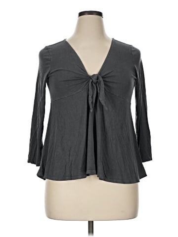 American Eagle Outfitters 3/4 Sleeve Blouse (view 1)