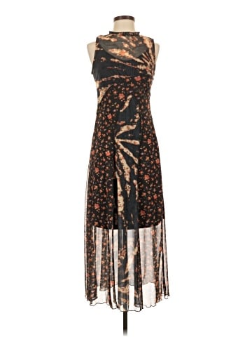 Urban Outfitters Casual Dress (view 1)