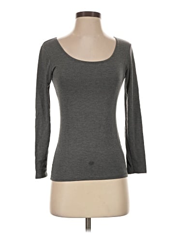 Uniqlo 3/4 Sleeve T-Shirt (view 1)