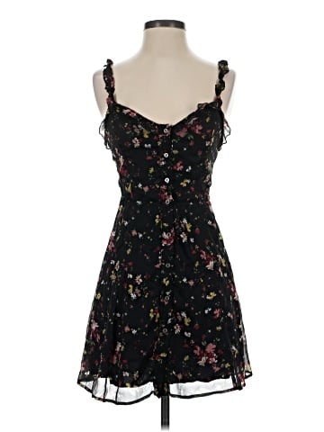 Abercrombie & Fitch Cocktail Dress (view 1)