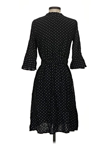 Old Navy Casual Dress (view 2)