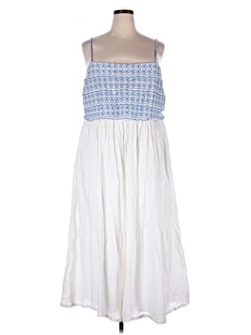 The Pyramid Collection Casual Dress (view 1)