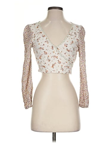 American Eagle Outfitters 3/4 Sleeve Blouse (view 1)